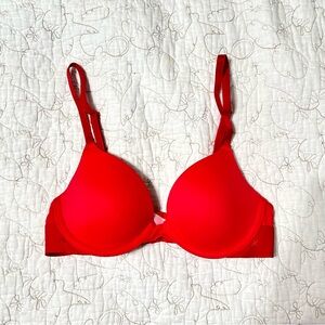 Victoria's Secret Pink Red Lightly Lined T-shirt Bra Size 32A